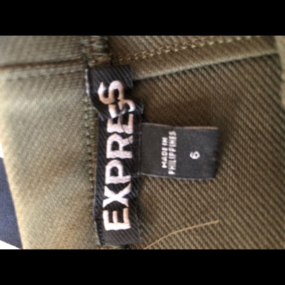 Express Skirt - Picture 3 of 4